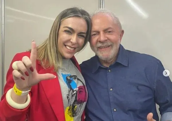 Lula nega conhecer lobista ligada a Lulinha e diz que nunca tirou fotos com ela