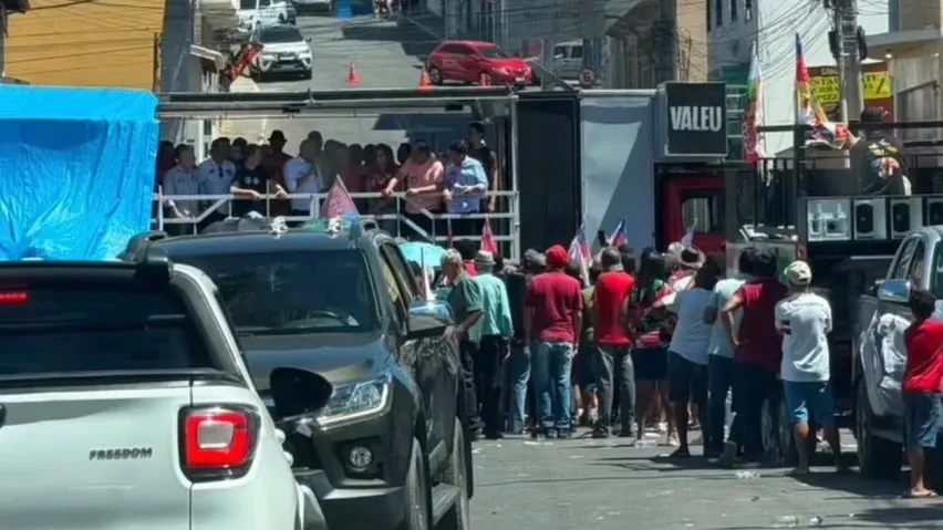 Palanques de Jerônimo enfrentam críticas na Bahia por pouca gente; veja vídeo
