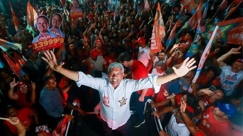 Jerônimo ataca grupo de ACM Neto e diz que adversários só cuidam das áreas nobres