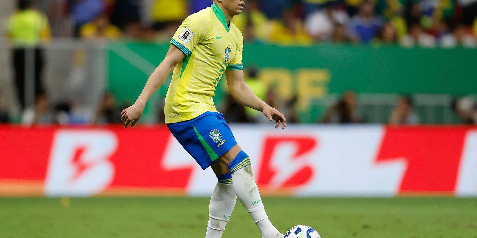 Wesley é cortado e Vanderson é convocado para amistosos da Seleção Wesley é cortado e Vanderson é convocado para amistosos da Seleção