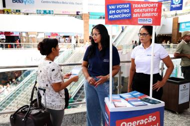 Blitz orienta passageiros sobre gratuidade do transporte no segundo turno das Eleições 2026 | SECOM