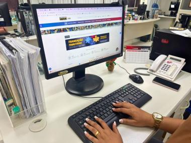 Edital facilita regularização de dívidas tributárias; veja exemplos de descontos | SECOM