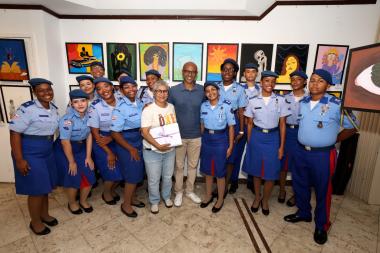 Em Salvador, estudantes do CPM Lobato transformam sentimentos e experiências em obras de arte | SECOM