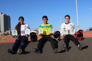 Jovens talentos do Projeto Pedal conquistam títulos continentais em Lima, no Peru | SECOM