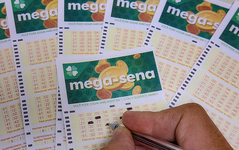 Mega-Sena sorteia prêmio acumulado em R$ 112 milhões neste domingo