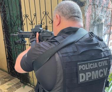 Polícia Civil prende 121 homens por violência doméstica em outubro | SECOM