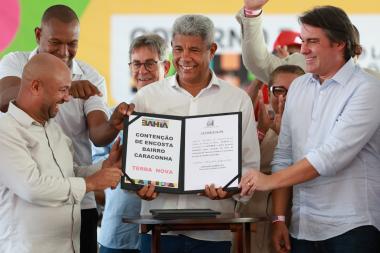 Terra Nova recebe equipamentos agrícolas e tem obra de encosta autorizada | SECOM