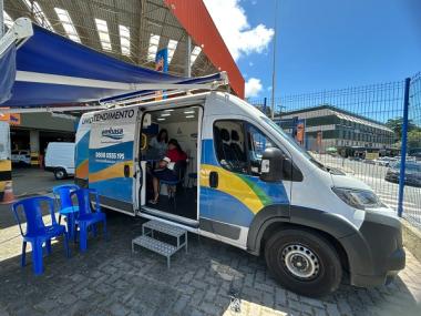 Unidade móvel da Embasa atende moradores de bairros de Salvador até sexta-feira (16) | SECOM